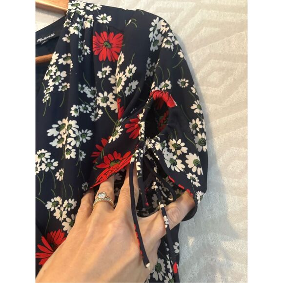 Madewell Floral Print Midi Dress Short Sleeve Tie Detail Black Red‎ Casual - Picture 6 of 13